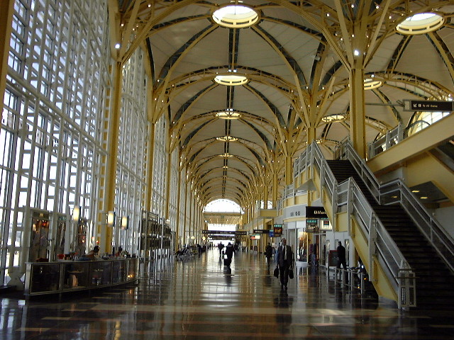 ロナルド・レーガン・ワシントン・ナショナル空港
クリックすると写真を拡大できます